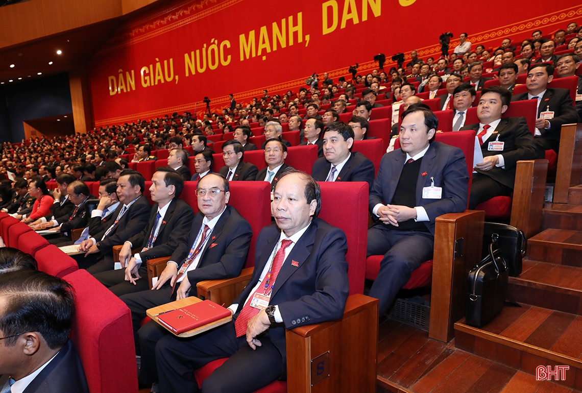 Đại biểu Đại hội XIII đề xuất các giải pháp phát triển đất nước