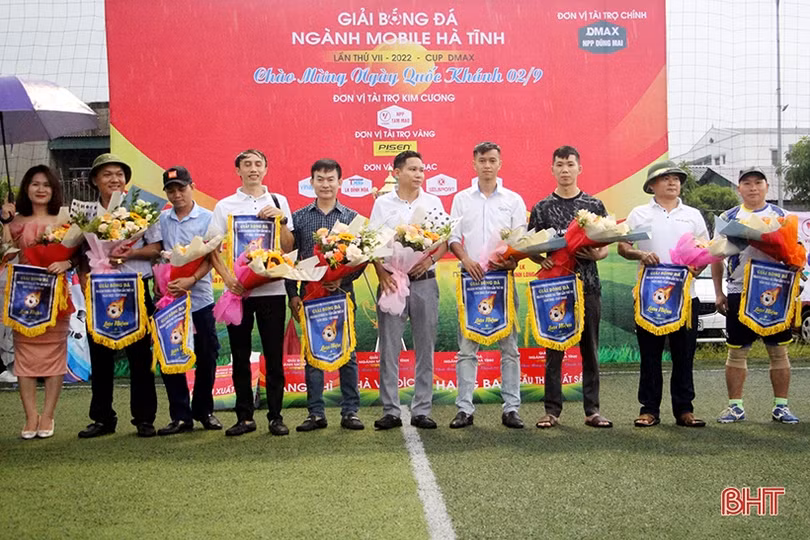 FC Mobile TP Hà Tĩnh 1 vô địch Giải Bóng đá Mobile Hà Tĩnh 2022