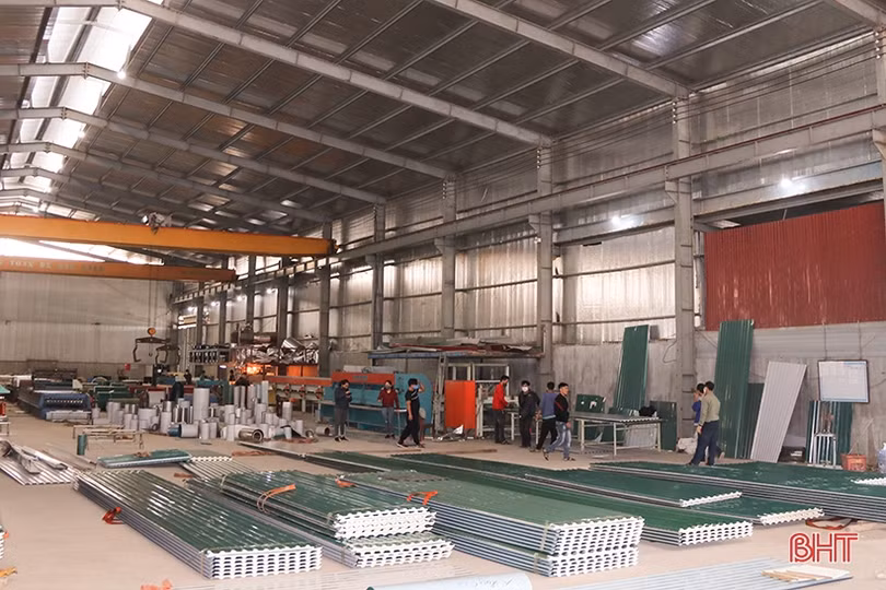 Hà Tĩnh tăng tốc hoàn thành thu ngân sách năm 2022