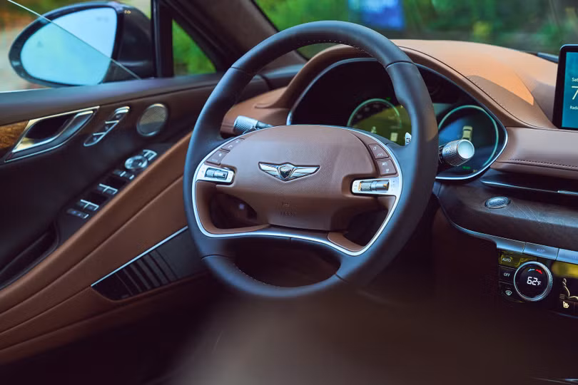 Genesis G80 EV - xe sang chạy điện giá 79.900 USD