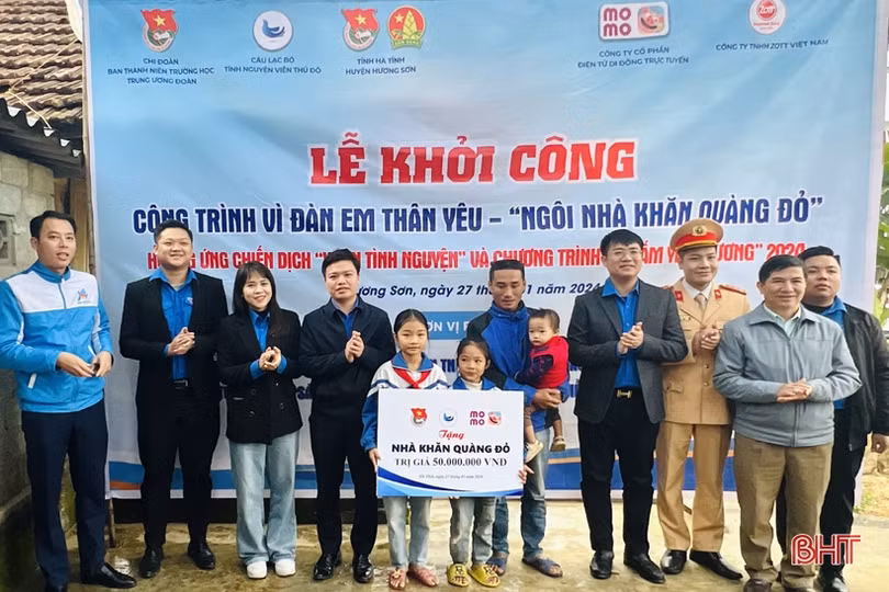 Khởi công Ngôi nhà khăn quàng đỏ cho trẻ em nghèo ở Hương Sơn