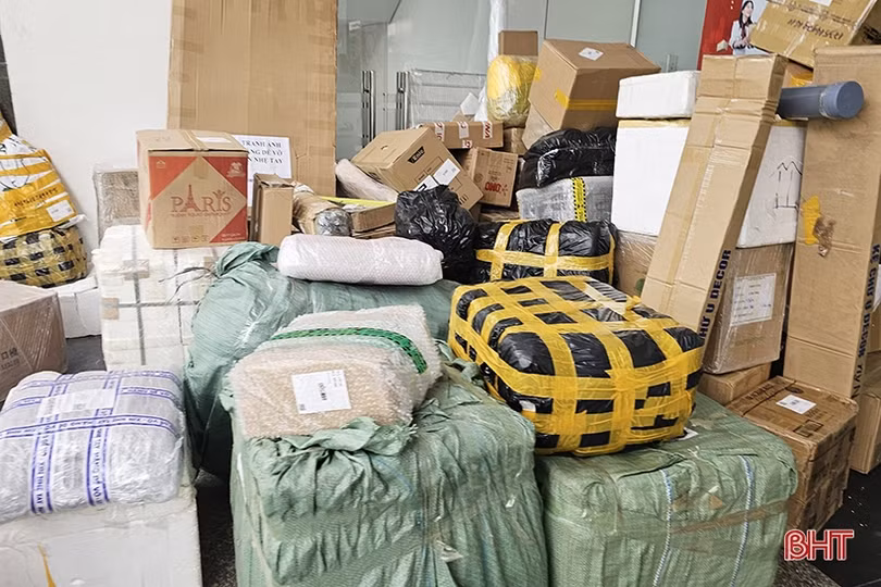 Dịch vụ chuyển phát hàng hóa ở Hà Tĩnh tất bật nhận - trả đơn