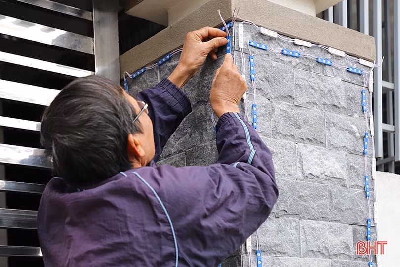 Cẩn trọng khi lắp đặt đèn trang trí đón tết