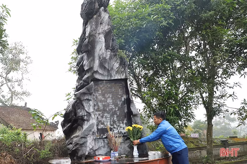 Sở Tài chính và các ngân hàng tặng quà tết cho hoàn cảnh khó khăn