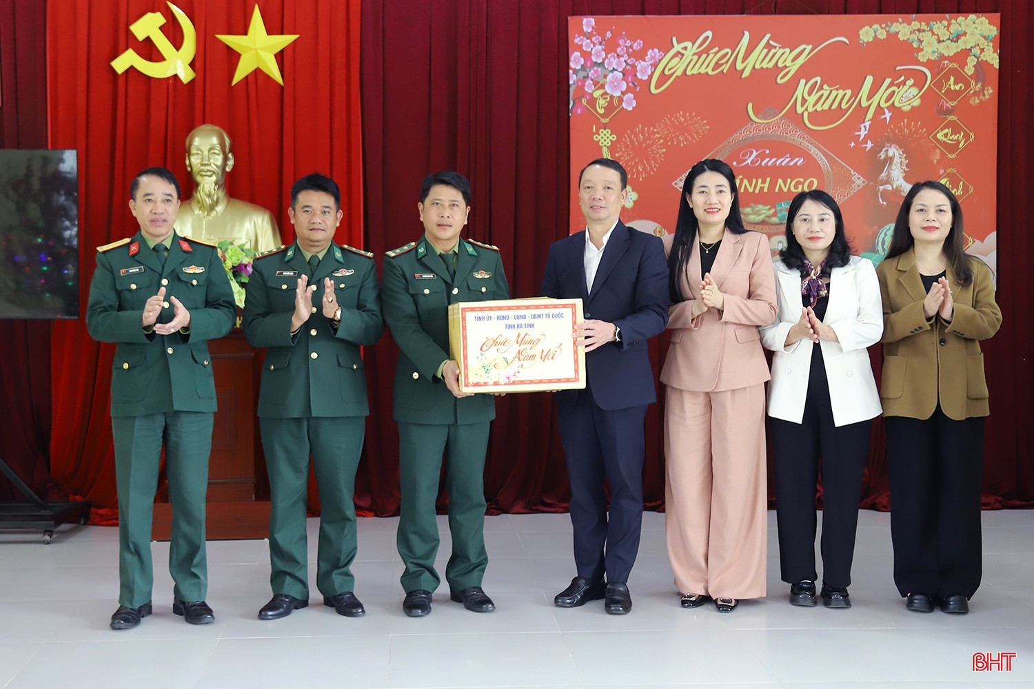 bqbht_br_chu-tich-tinh-chuc-tet-05b.jpg