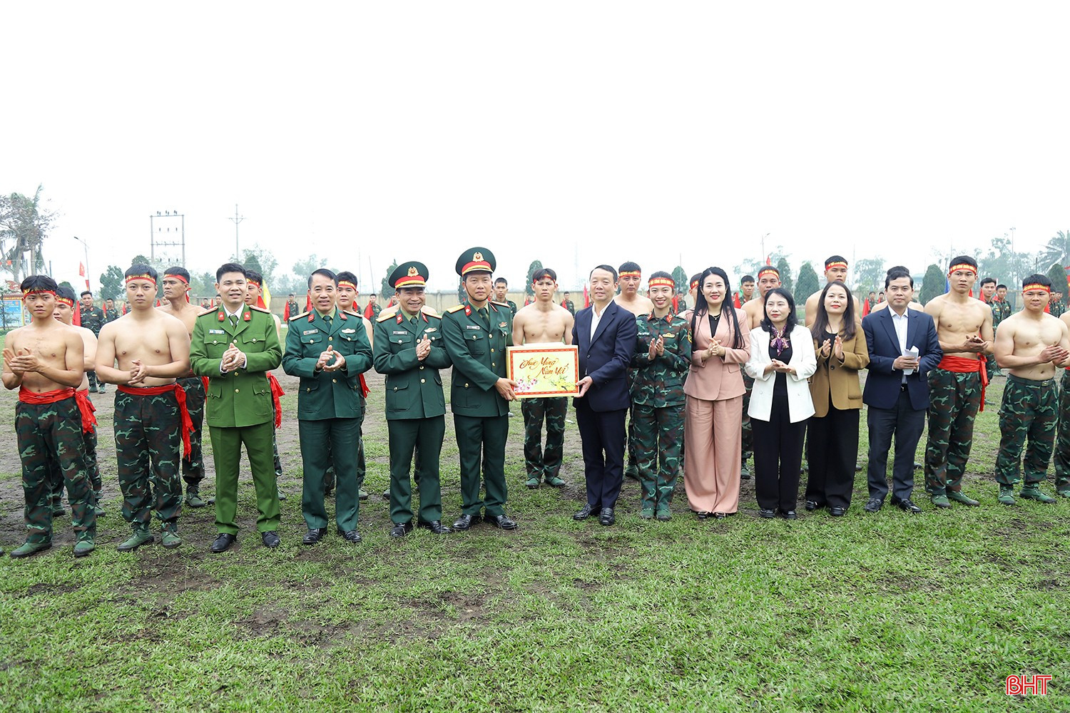 bqbht_br_chu-tich-tinh-chuc-tet-08ab.jpg