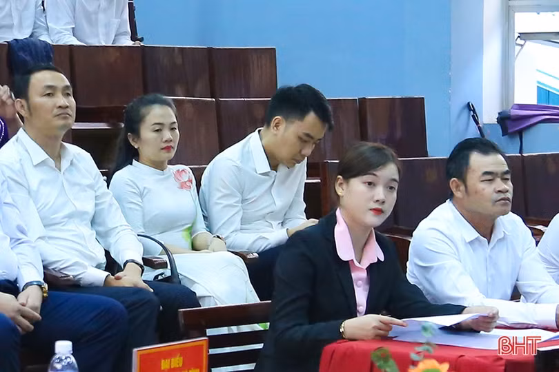 40 cán bộ, công chức, viên chức Hà Tĩnh được cấp chứng chỉ đào tạo tiếng Lào