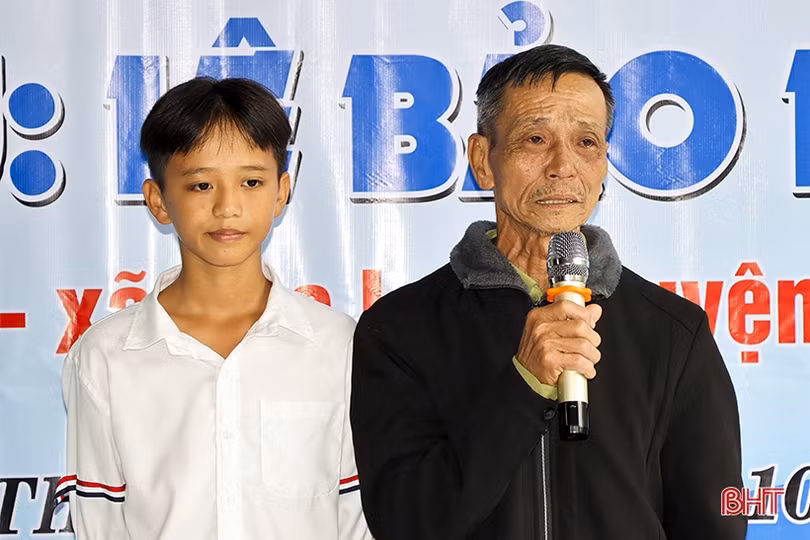 Bàn giao nhà nhân ái cho học sinh mồ côi ở Đức Thọ