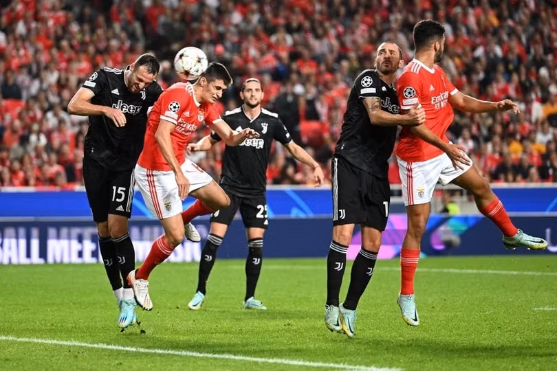 Juventus bị loại khỏi Champions League