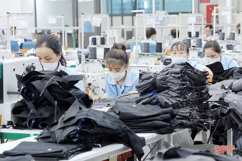 Đơn hàng sụt giảm, doanh nghiệp may xuất khẩu Hà Tĩnh lo ngại khó khăn kéo dài