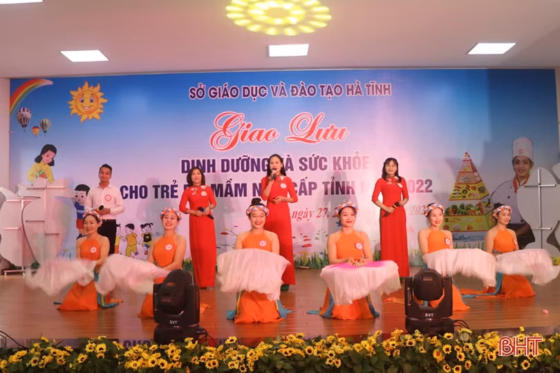 Hà Tĩnh khai mạc Giao lưu dinh dưỡng và sức khỏe cho trẻ em mầm non cấp tỉnh