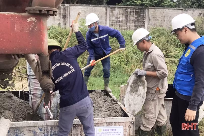 Điện lực Hà Tĩnh khởi động sớm các dự án 2023
