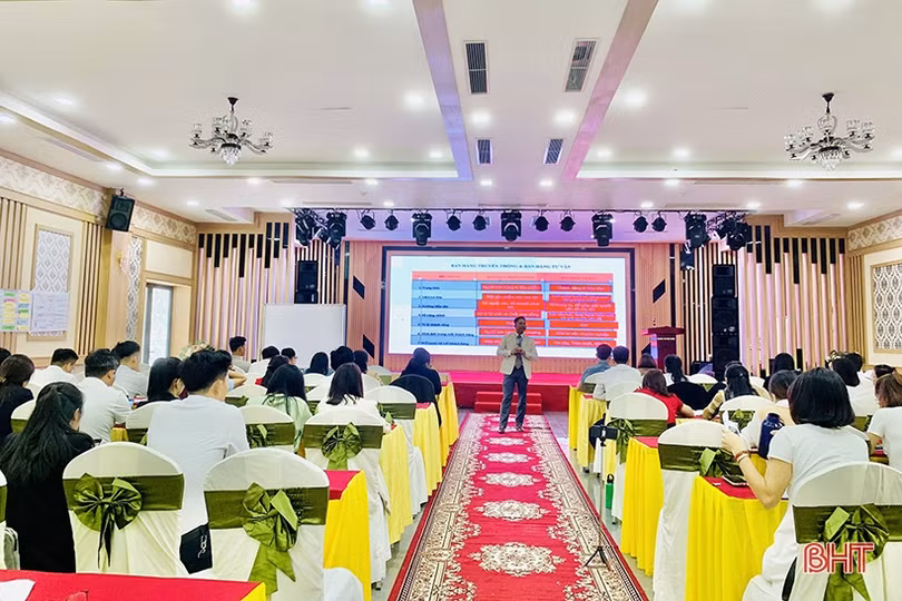 Doanh nghiệp, HTX Hà Tĩnh học kỹ năng bán hàng và chăm sóc khách hàng