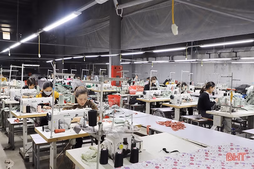 Đơn hàng sụt giảm, doanh nghiệp may xuất khẩu Hà Tĩnh lo ngại khó khăn kéo dài