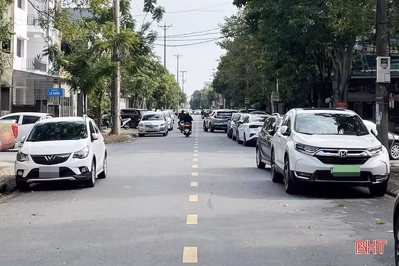 Sớm xử lý tình trạng ô tô “tiện đâu đậu đấy”!