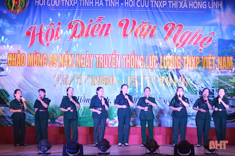 Lắng đọng cảm xúc hội diễn văn nghệ cựu TNXP Hà Tĩnh