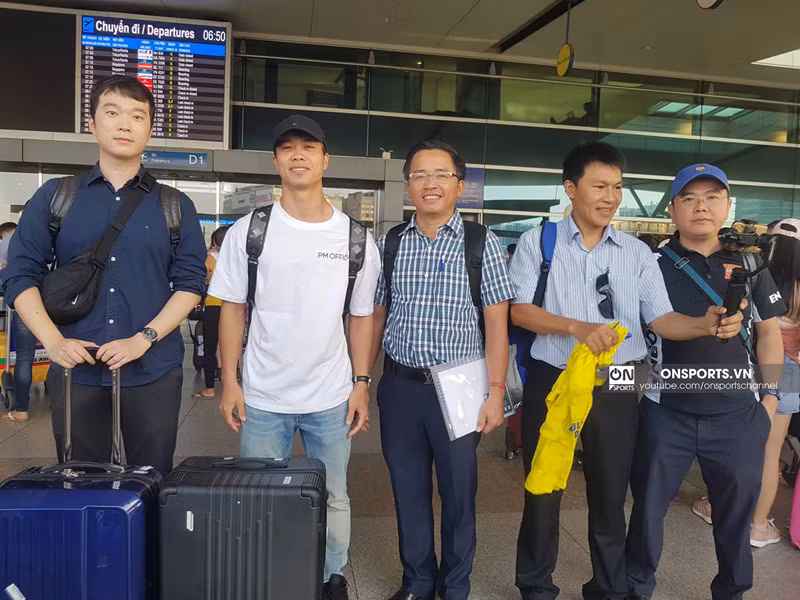 Công Phượng chính thức lên đường sang Bỉ thi đấu