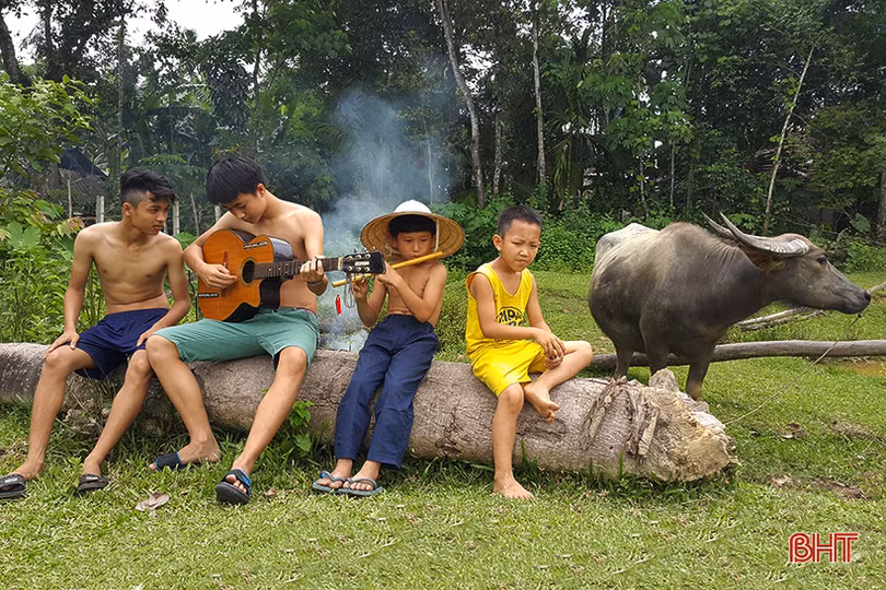 Trở về tuổi thơ cùng những ngày hè thú vị của trẻ em Hà Tĩnh