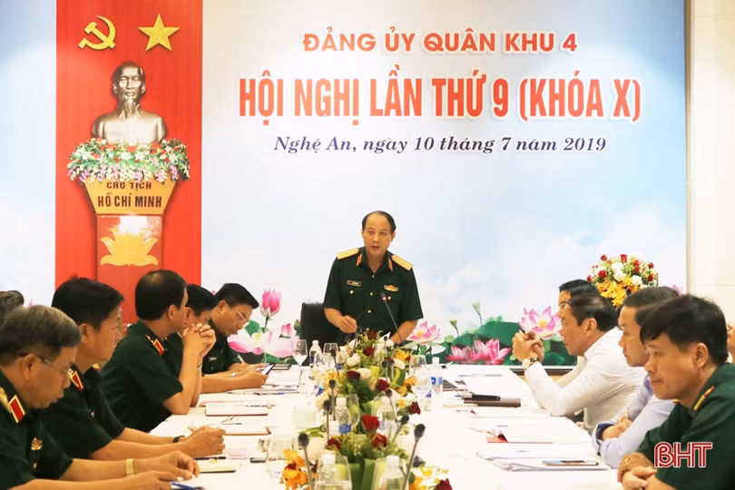 Quân khu 4 thực hiện nghiêm các quyết định tổ chức biên chế mới của Bộ Quốc phòng