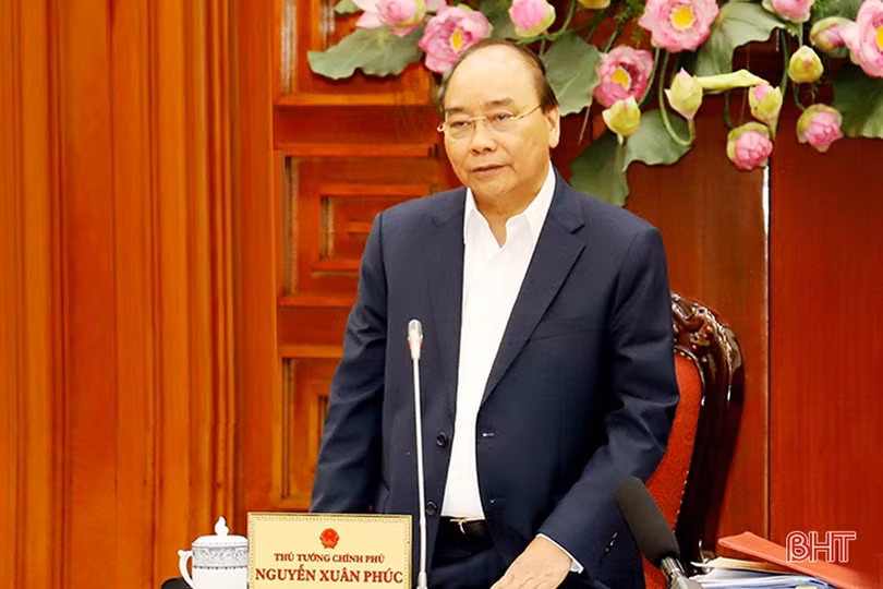 Thủ tướng Nguyễn Xuân Phúc: Hà Tĩnh đưa ra định hướng đúng trong phát triển thời gian tới