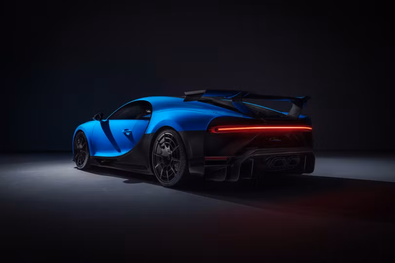Bugatti Chiron Pur Sport sản xuất giới hạn chỉ 16 chiếc, giá 3,55 triệu USD