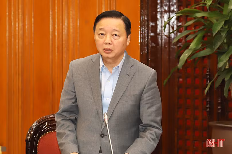 Thủ tướng Nguyễn Xuân Phúc: Hà Tĩnh đưa ra định hướng đúng trong phát triển thời gian tới