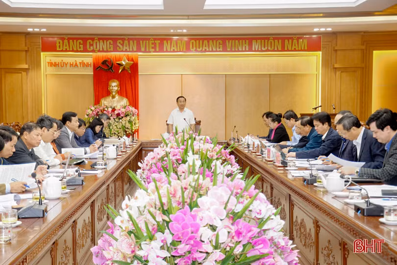 Chắt lọc ý kiến tinh túy bổ sung nội dung báo cáo chính trị trình Đại hội Đảng bộ tỉnh Hà Tĩnh