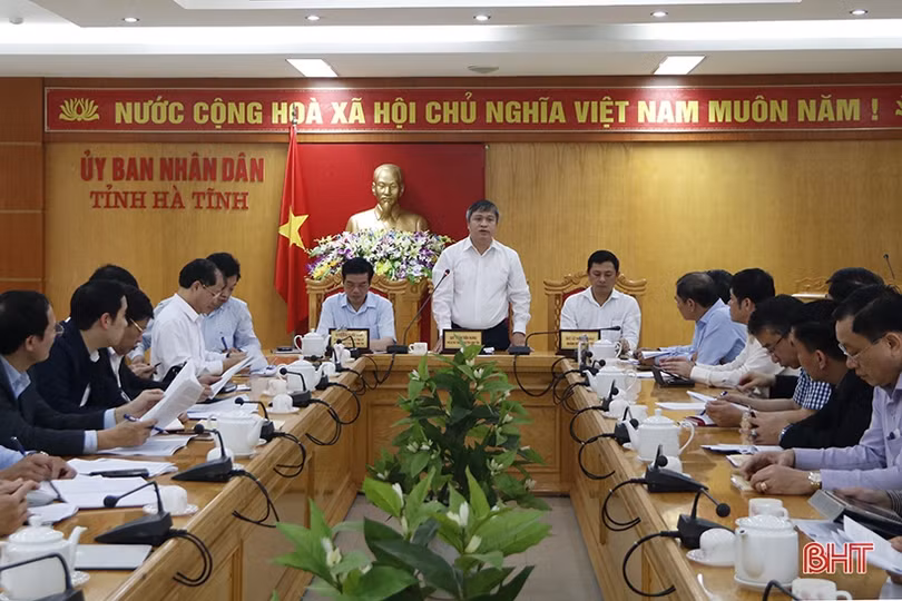 Chủ tịch UBND tỉnh Hà Tĩnh: Đề cao cảnh giác, tuyệt đối không lơ là, chủ quan trong phòng chống dịch Covid-19