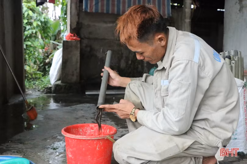 “Săn” lươn đồng ở Hà Tĩnh