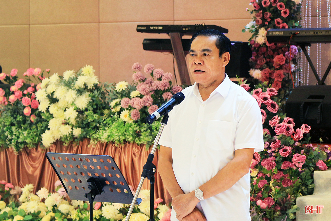 Thứ trưởng Bộ Quốc phòng Lào gặp mặt thân mật đoàn công tác tỉnh Hà Tĩnh