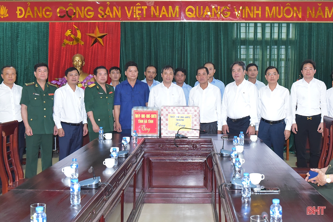 Khánh thành công trình bệnh xá ở Bolikhămxay do Hà Tĩnh tài trợ