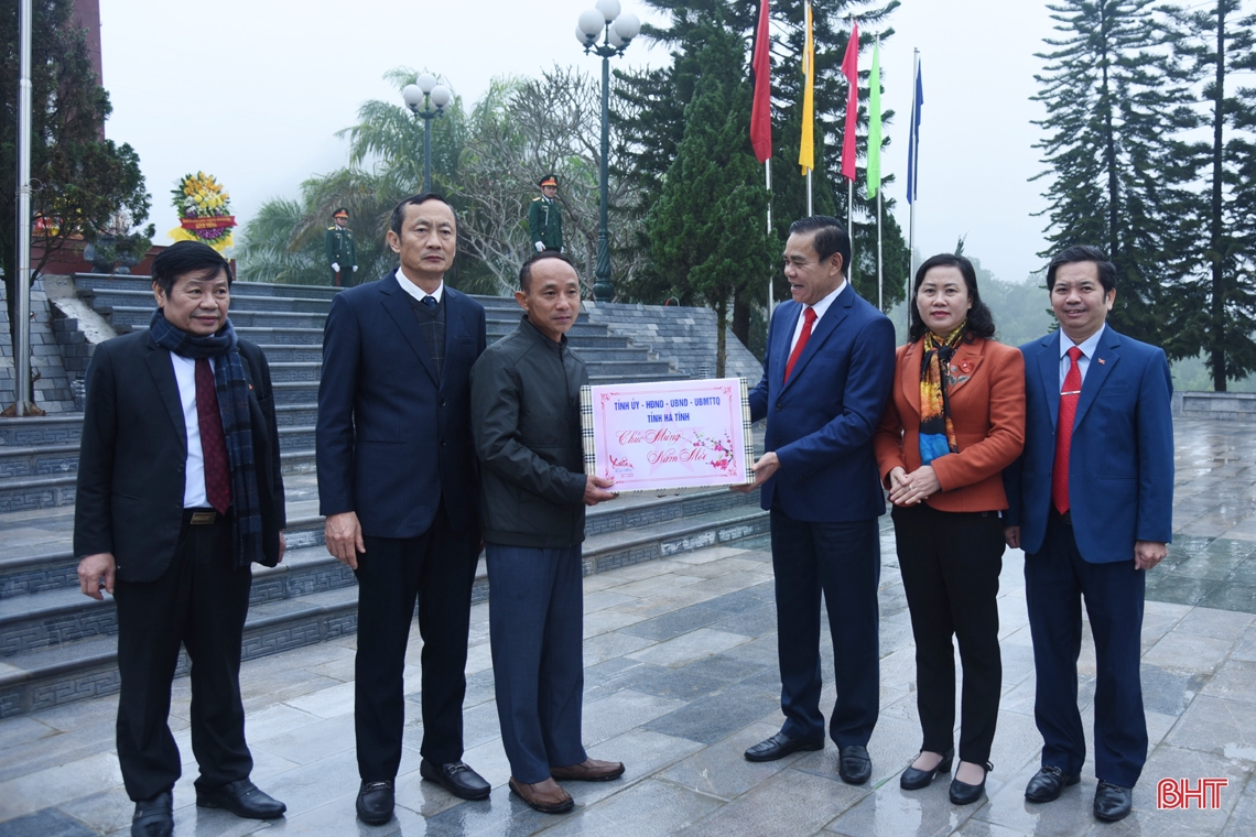 Phát huy truyền thống, khắc phục khó khăn, xây dựng Hà Tĩnh ngày càng phát triển