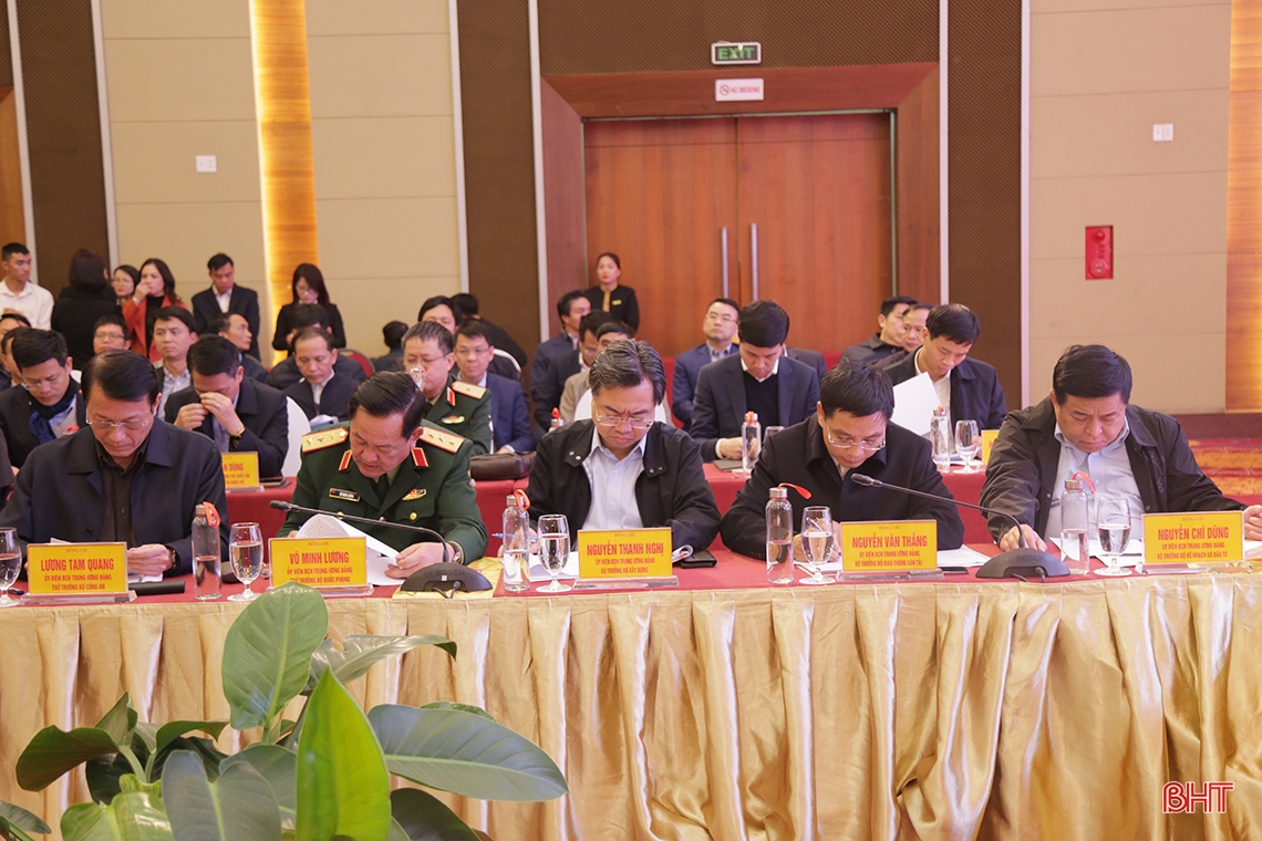 Không chia nhỏ gói thầu, xử lý dứt điểm vướng mắc khi thi công dự án cao tốc Bắc – Nam