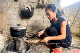 Vòng tay nhân ái: Thương cảm gia đình nghèo gặp sóng gió bệnh tật
