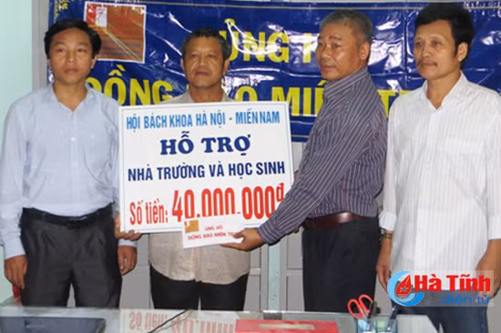dien vien binh minh chia se kho khan voi ba con vung lu ha tinh