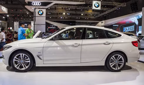 bmw 320i gt the he moi co gia 2 2 ty dong