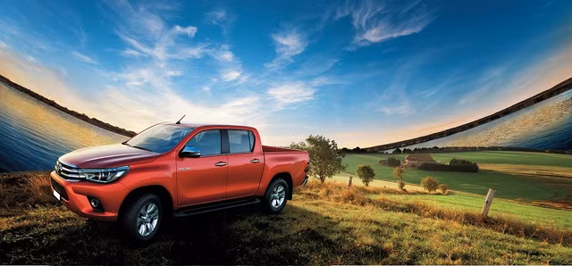 ra mat toyota hilux 2016 dong co va hop so moi gia re hon