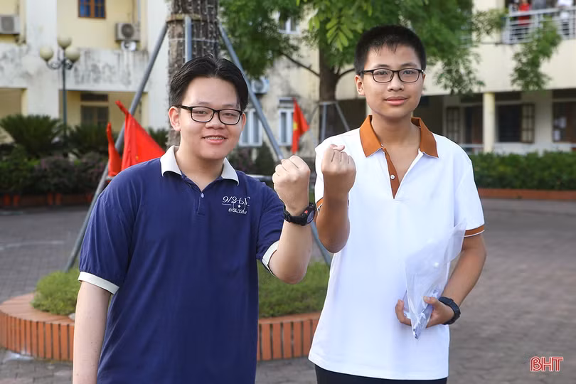 361 thí sinh làm bài thi Văn và Toán vào lớp 10 THPT Chuyên Hà Tĩnh