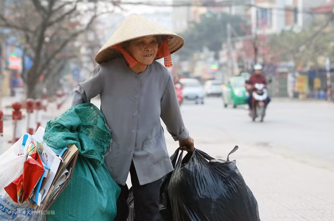 Đề xuất hạ tuổi hưởng trợ cấp hưu trí xuống 5 năm