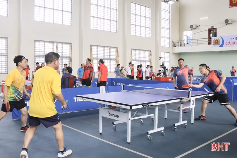 Giải Bóng bàn gây quỹ “Vì sức khoẻ cộng đồng”