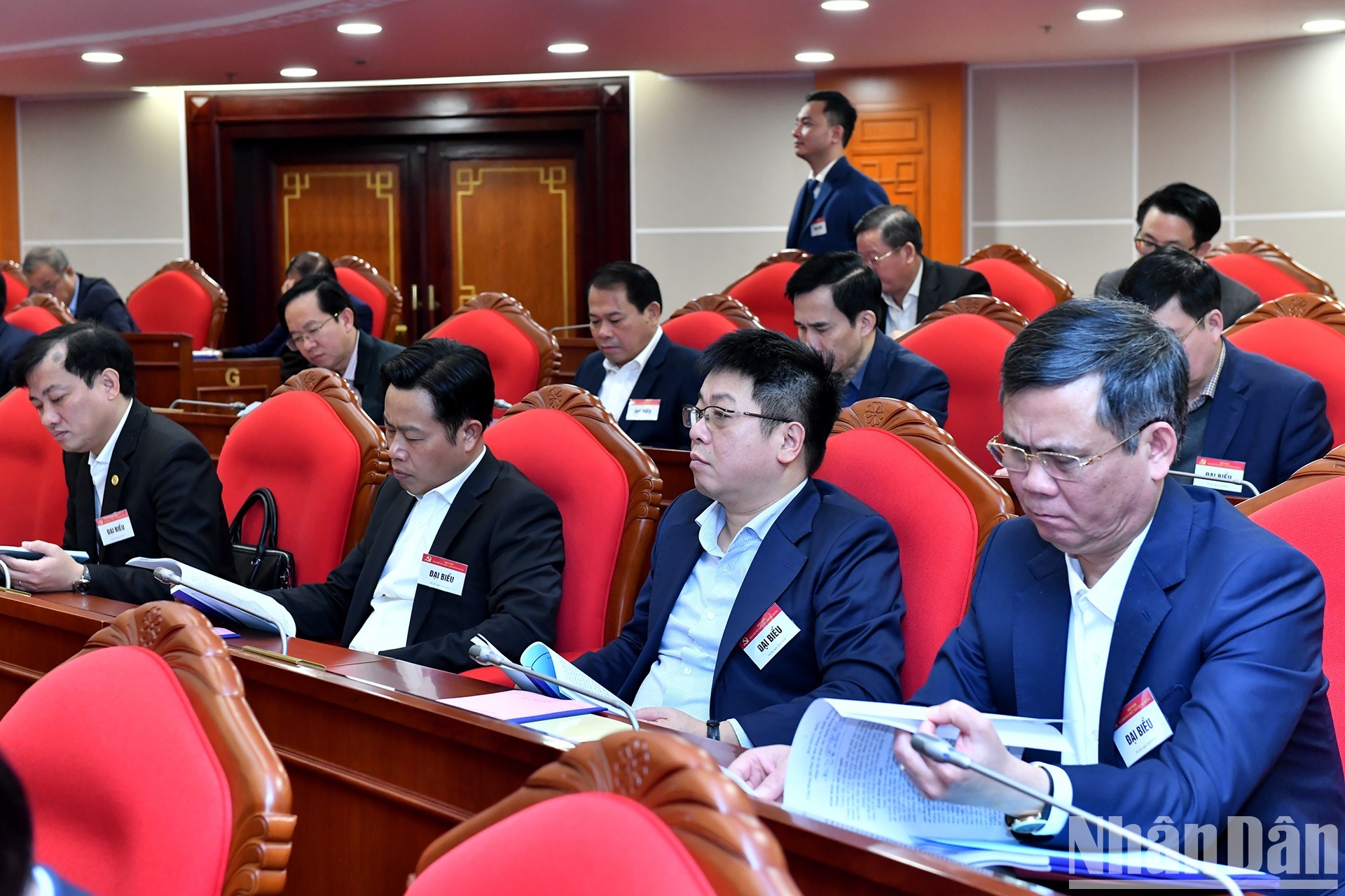Các đại biểu tham dự hội nghị.