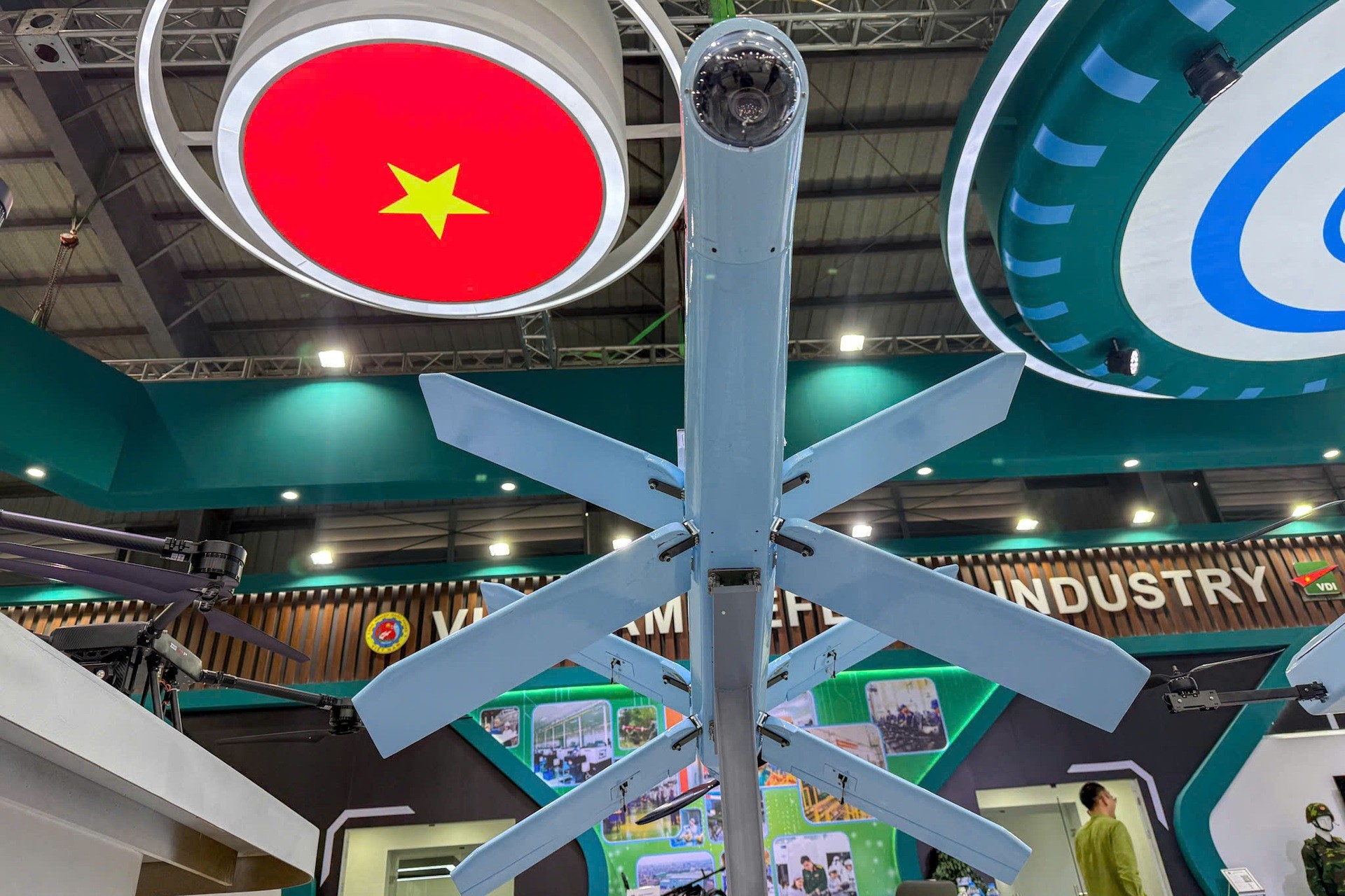 UAV XBL-01 cảm tử do Tổng cục Công nghiệp Quốc phòng chế tạo (Ảnh: Mạnh Quân).