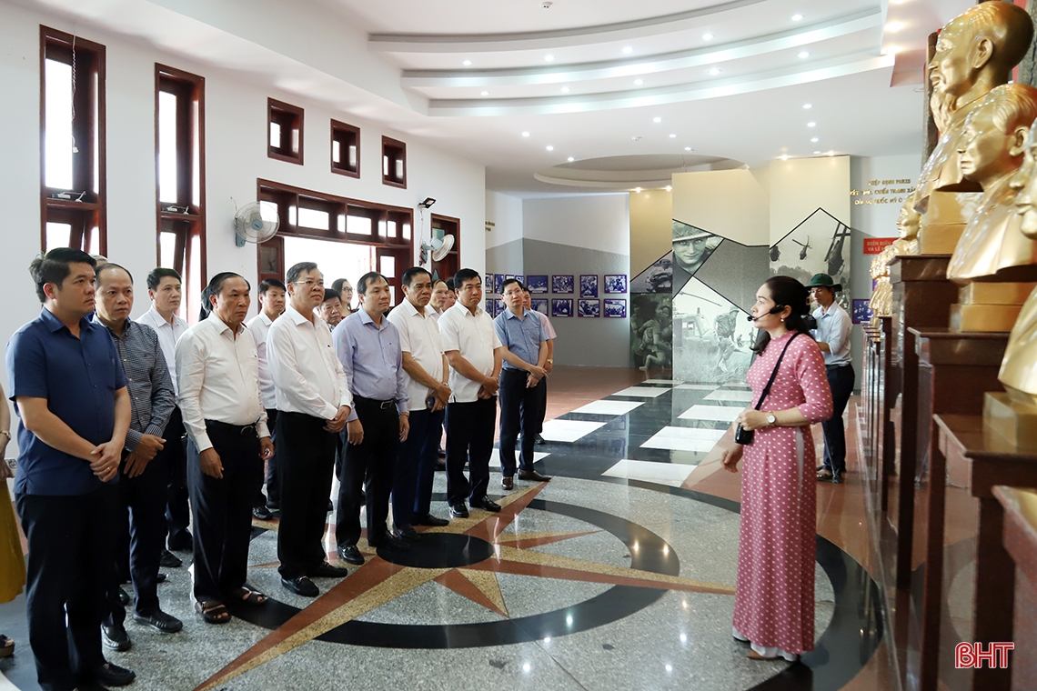 Hà Tĩnh - Hậu Giang chia sẻ kinh nghiệm trên nhiều lĩnh vực