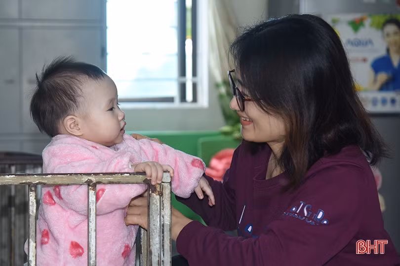 Tết đầm ấm ở Làng Trẻ em mồ côi Hà Tĩnh