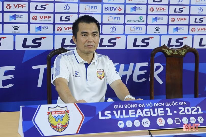 Hồng Lĩnh Hà Tĩnh chưa đến lúc cần chơi tấn công đẹp mắt!