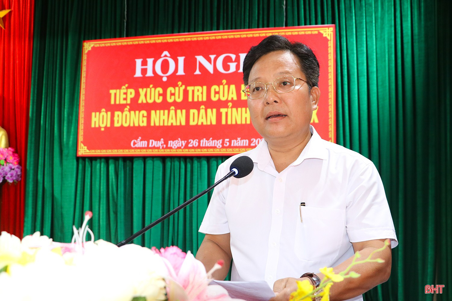 Cử tri Nguyễn Thiên Toàn - Chủ tịch Ủy ban MTTQ xã Cẩm Bình kiến nghị tỉnh tiếp tục có phương án khắc phục một số điểm sạt lở dọc bờ sông Ngàn Mọ.