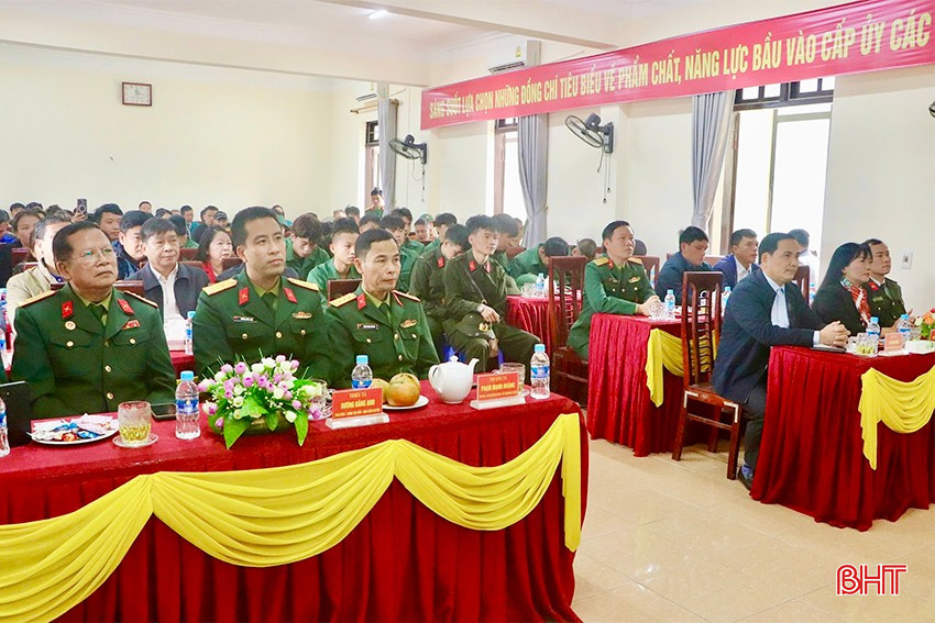 Chiều 10/2, huyện Vũ Quang tổ chức giao lưu, gặp mặt thanh niên lên đường nhập ngũ năm 2025.