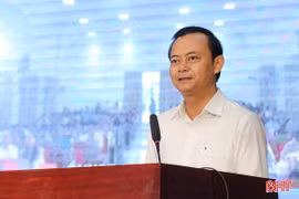 Bồi dưỡng chính trị cho đội ngũ cán bộ quản lý, giáo viên Hà Tĩnh