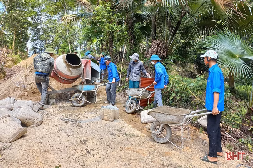Tuổi trẻ Hà Tĩnh kỷ niệm 109 năm ngày sinh Anh hùng liệt sĩ Lý Tự Trọng
