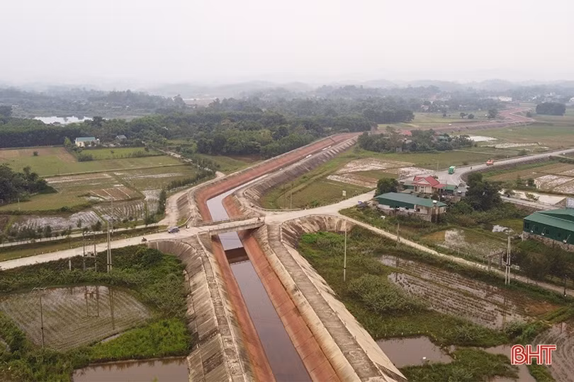 Cắt lũ vùng hạ du nhờ các dự án trọng điểm ở Vũ Quang